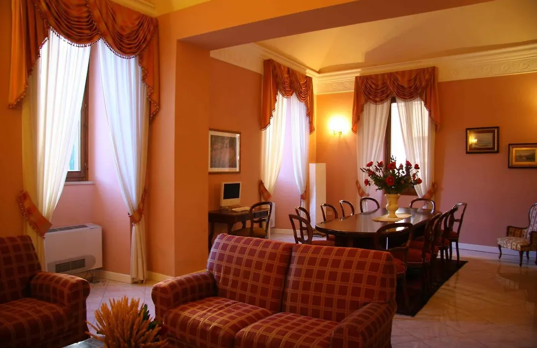 Grand Hotel Italia-1