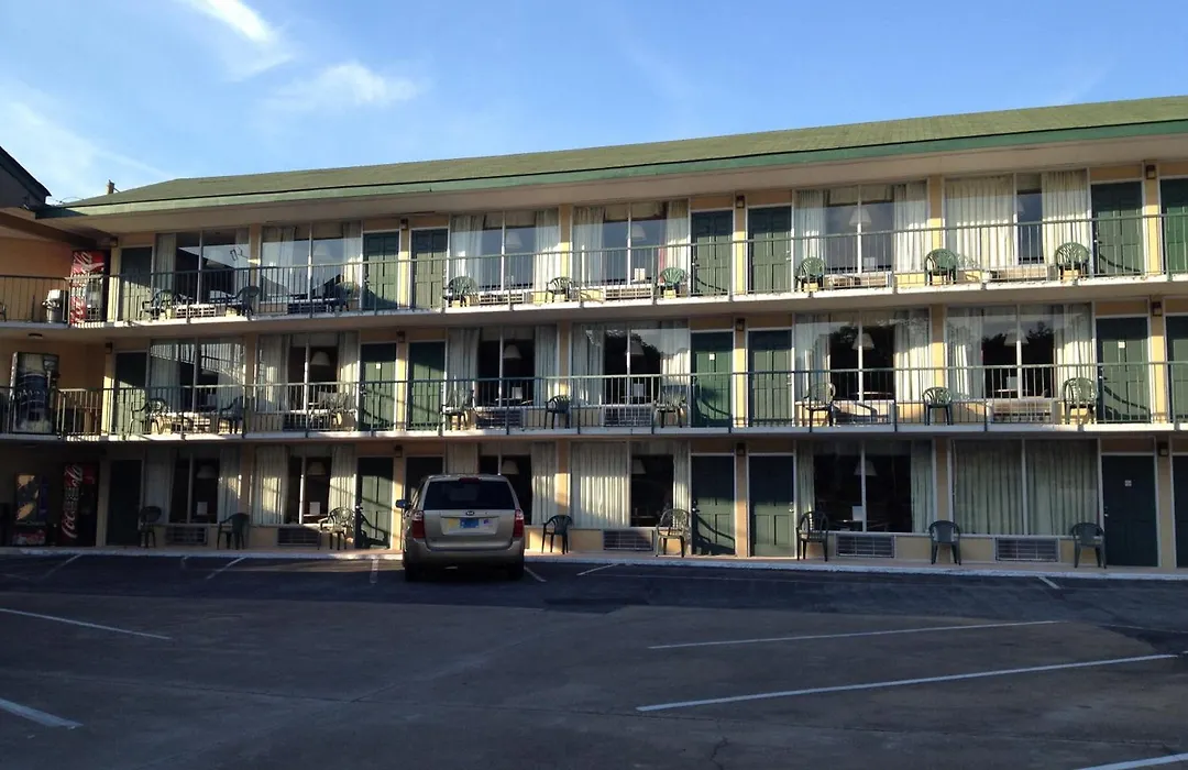 Green Valley Motel-1