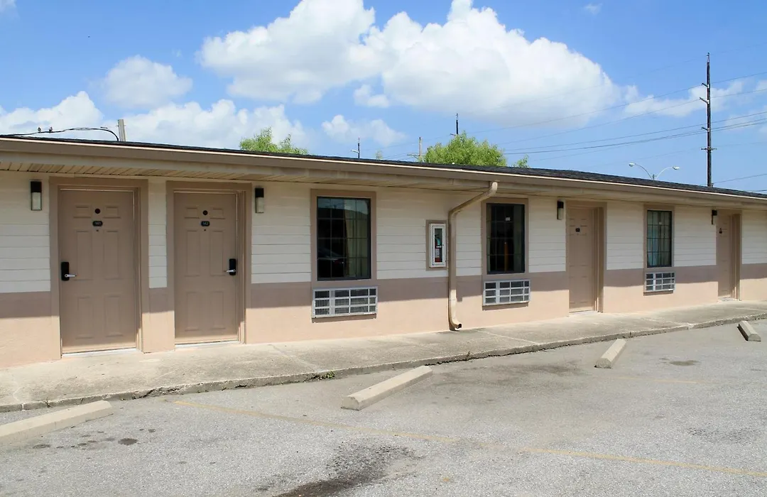 Best Way Inn And Suites - New Orleans-1