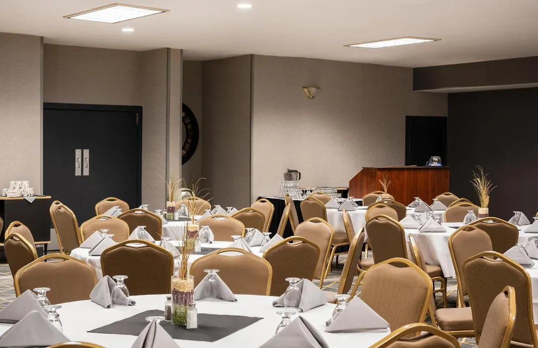 Holiday Inn Ontario By Ihg-1