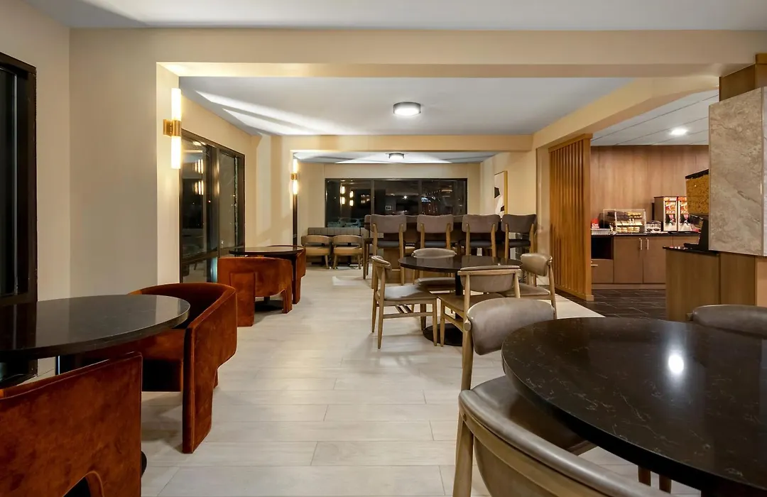 Best Western Plus Meadowlands-1