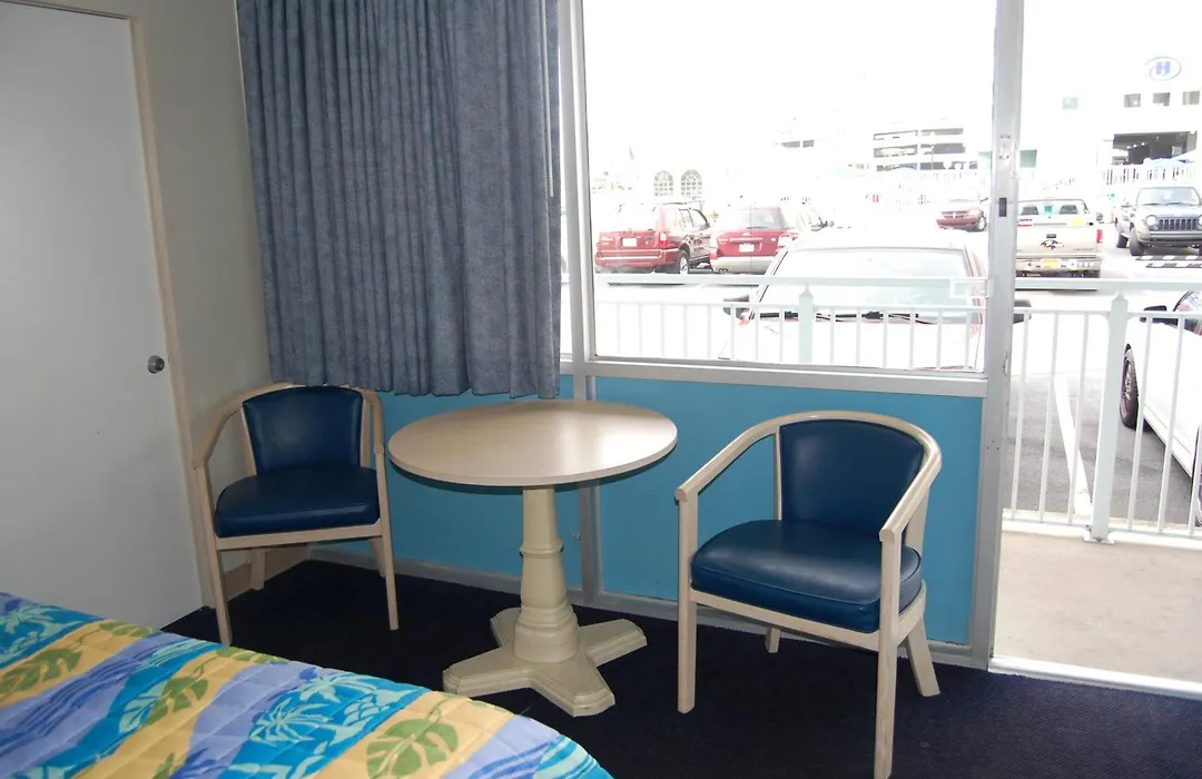 Thunderbird Beach Motel-1