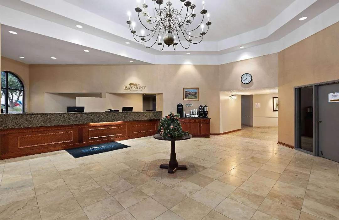 Baymont By Wyndham Shakopee-1