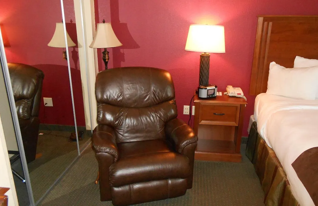 Americinn By Wyndham Mcalester-1