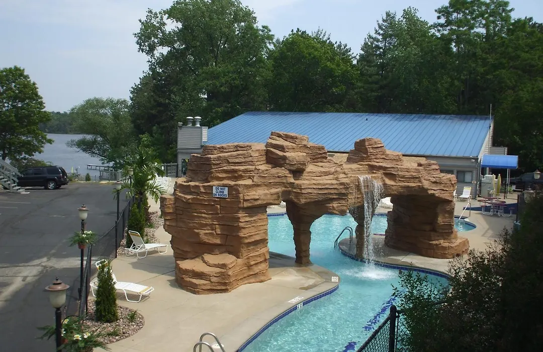 Caribbean Club Resort-1