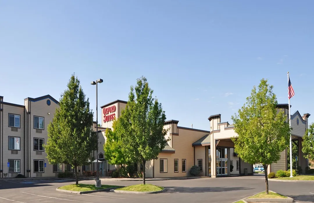 Oxford Suites Pendleton-1
