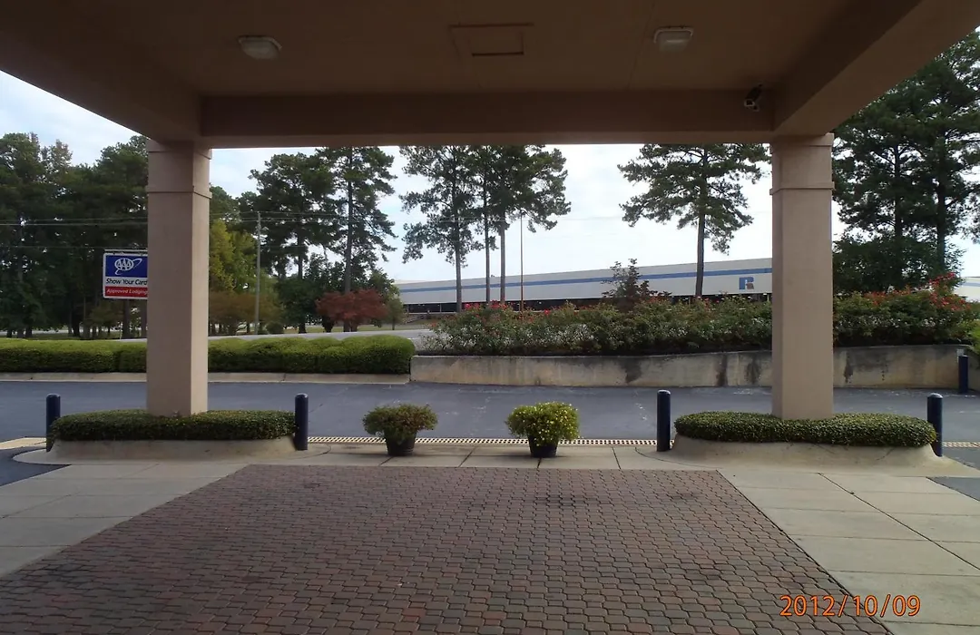 Days Inn By Wyndham Alexander City-1