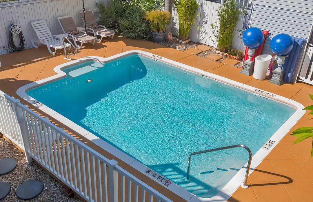 Meranova Guest Inn-1