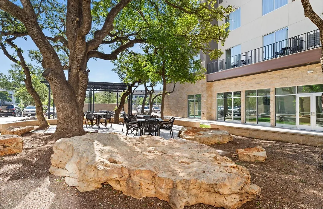 Even Hotel Austin Uptown Near The Domain By Ihg-1