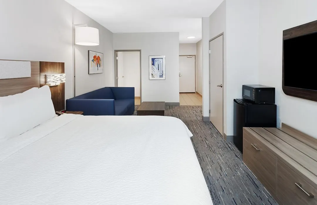 Holiday Inn Express & Suites Carmel North - Westfield By Ihg-1