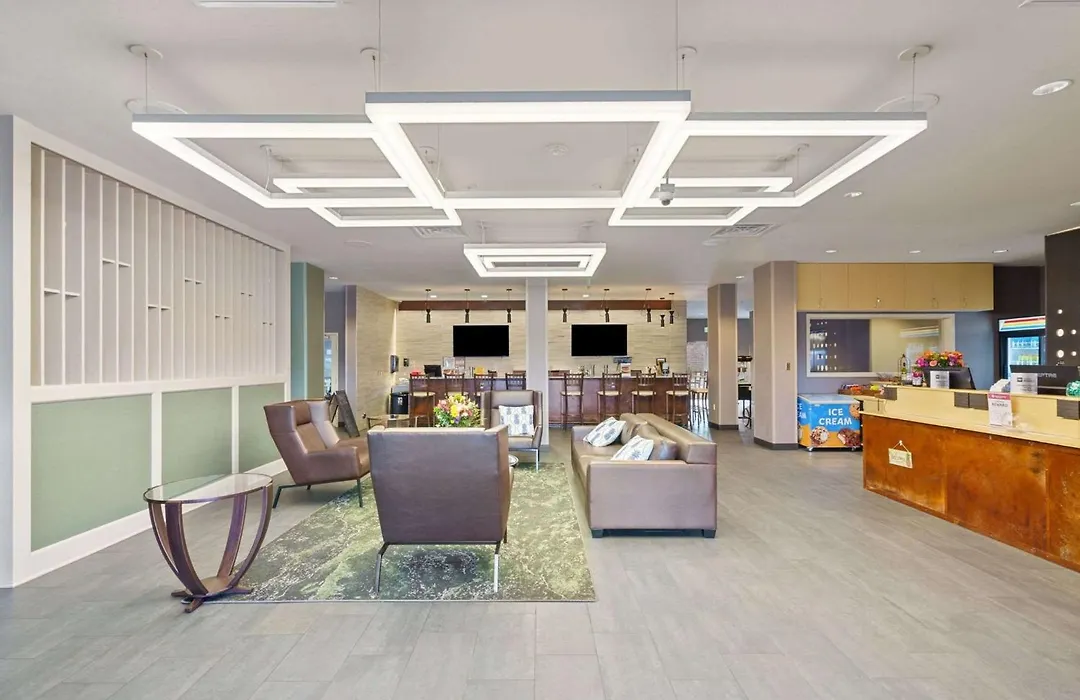 Best Western Plus Fillmore Inn & Suites-1