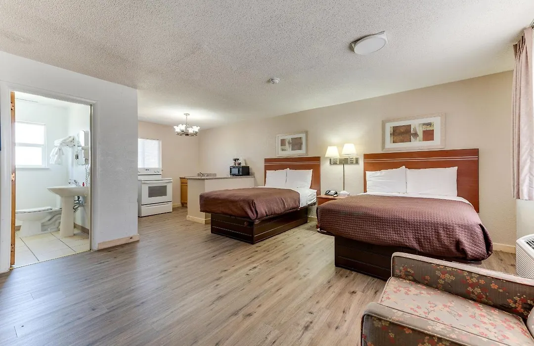 Valley Motel-1