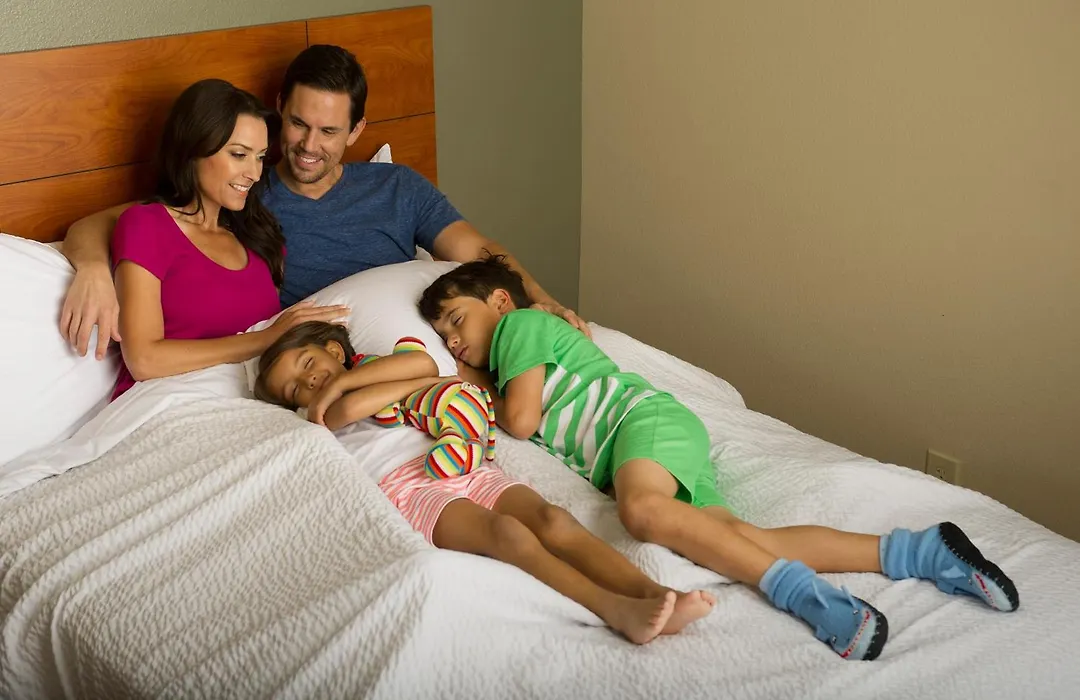 Woodspring Suites College Station-1