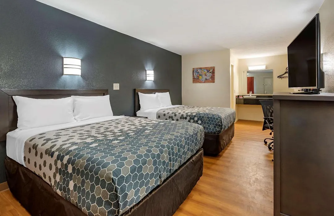 Quality Inn & Suites Columbus West-1