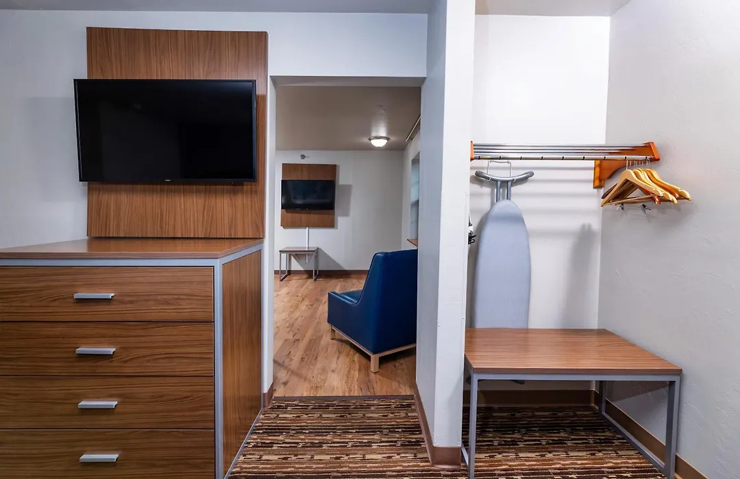 Extended Stay Airport-1