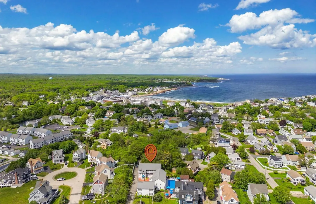 The Lighthouse Inn & Suites-1