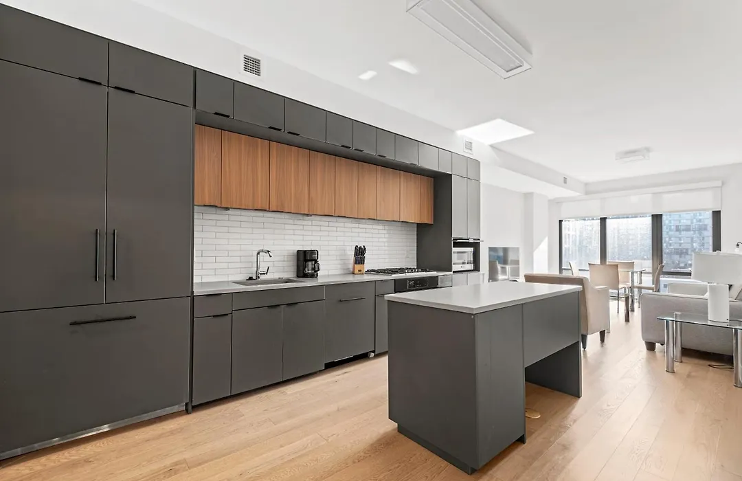Global Luxury Suites At Tribeca-1