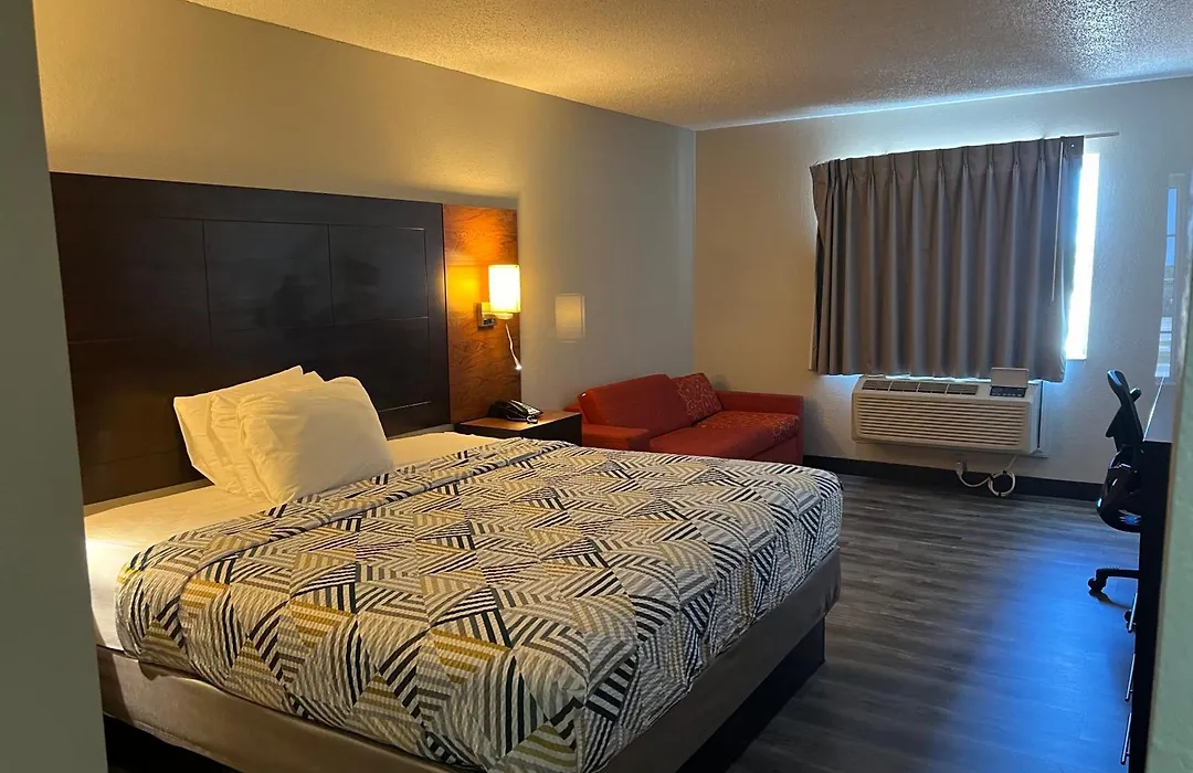 Economy Suites - Tulsa Airport-1