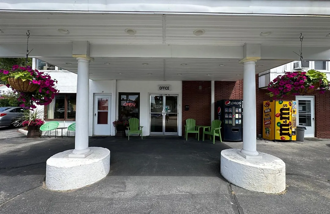 O'Sullivan'S Motel-1
