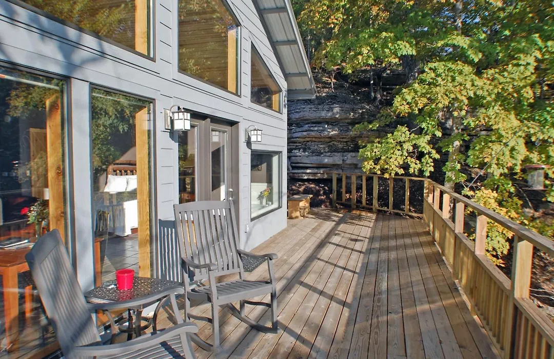 Beaver Lakefront Cabins - Couples Only Getaways-1