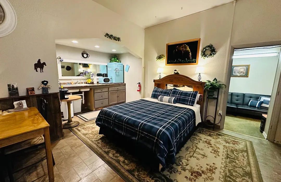 Salmon River Inn-1