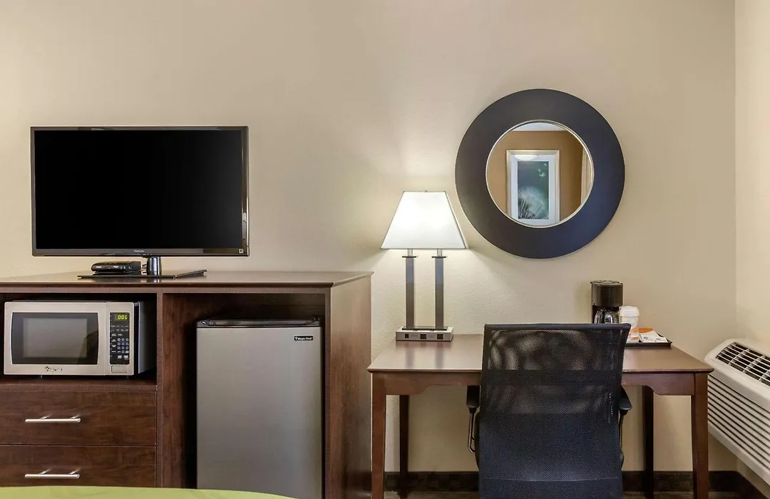 Quality Inn Ontario-1