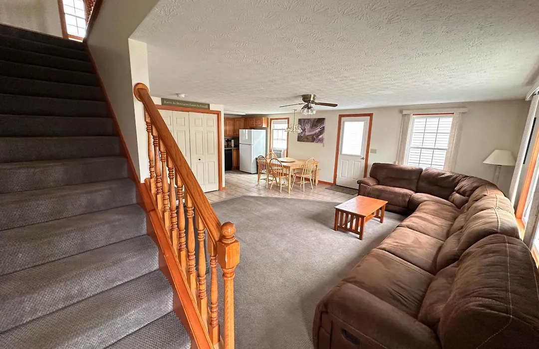 Abellona Inn & Suites-1