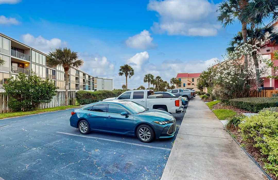 Patio Condo In Oceanfront Community W/ Pool - Walk To Beach-1