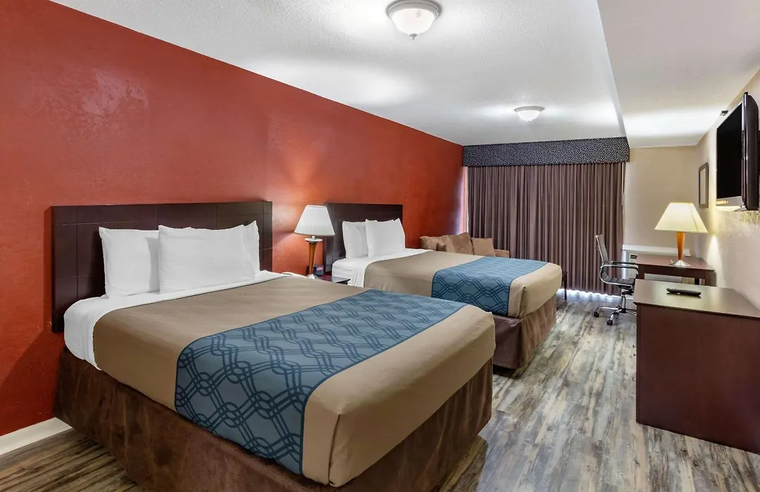 Econo Lodge Inn & Suites Old Saybrook - Westbrook-1