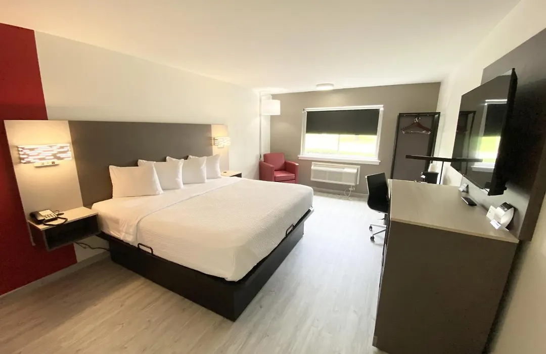 Ramada By Wyndham Tuscaloosa-1