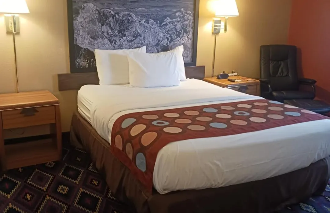 Super 8 By Wyndham Las Vegas-1