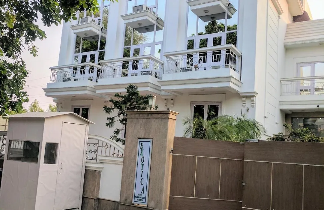 Hotel Exotica Leisure Valley, Gurgaon-1