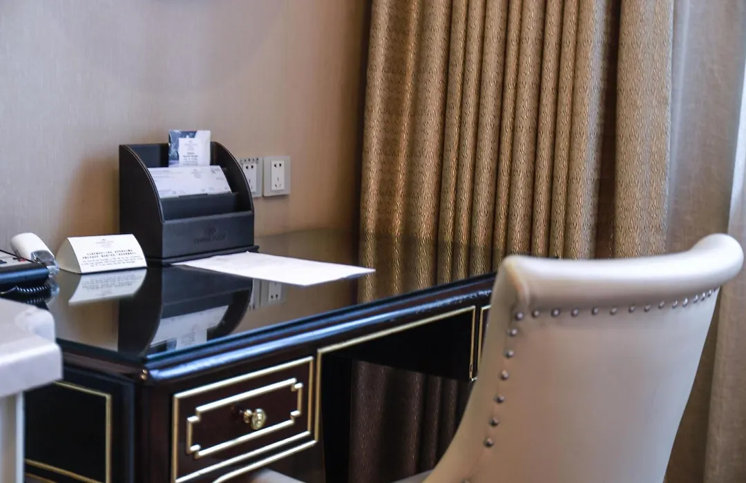 Crowne Plaza Zhengzhou By Ihg-1