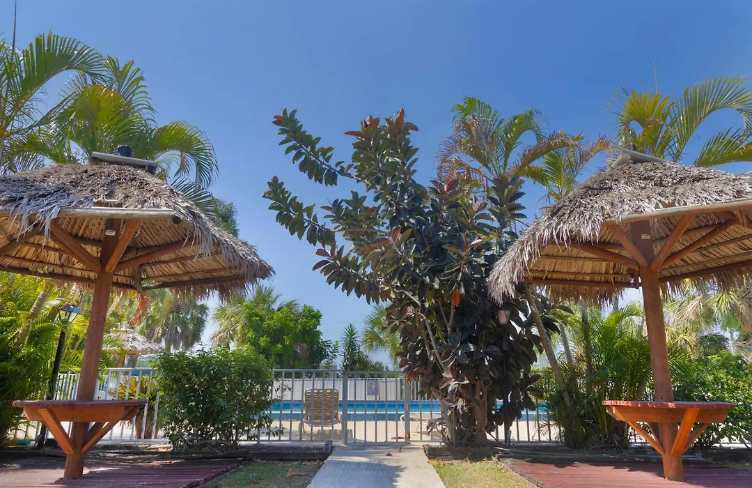 Warm Mineral Springs Motel-1