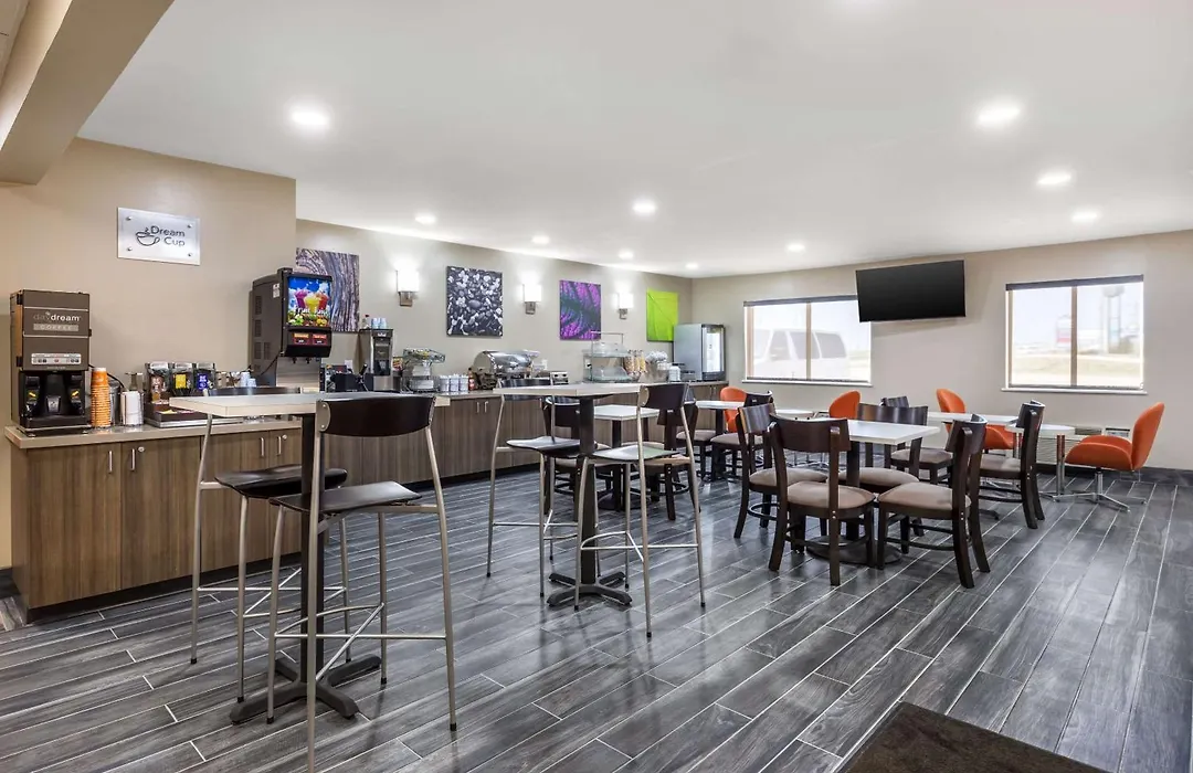 Sleep Inn & Suites Salina I-135-1