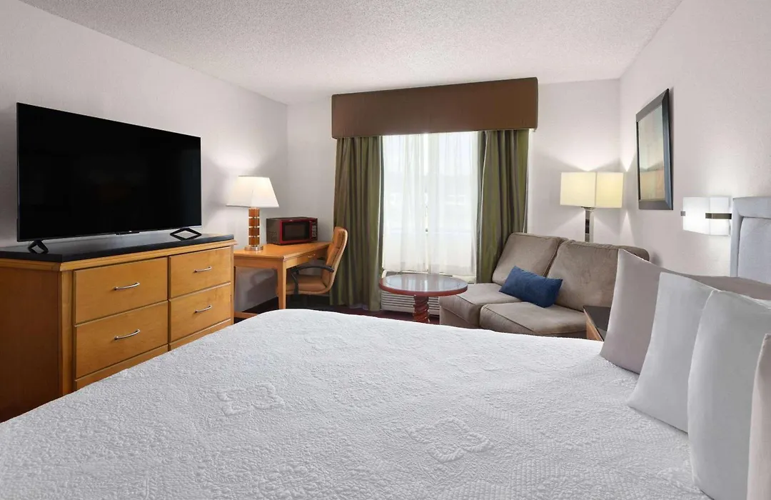 Travelodge By Wyndham Redwood Falls-1