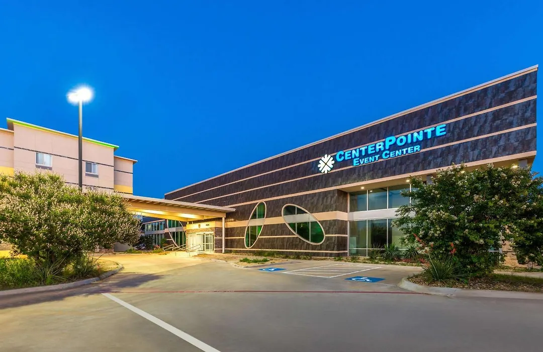 Days Inn & Suites By Wyndham Lubbock Medical Center-1