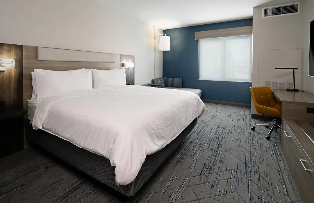 Holiday Inn Express & Suites - Valencia - Santa Clarita By Ihg-1