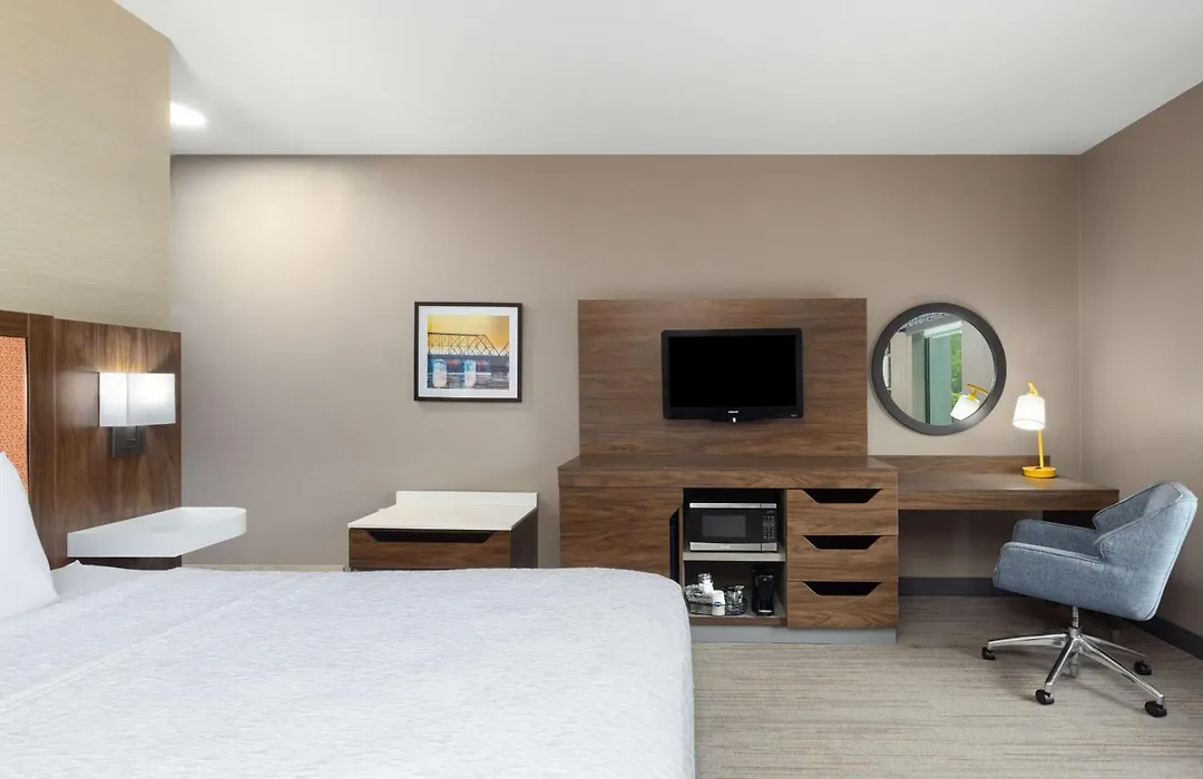 Hampton Inn & Suites Harrisburg-1