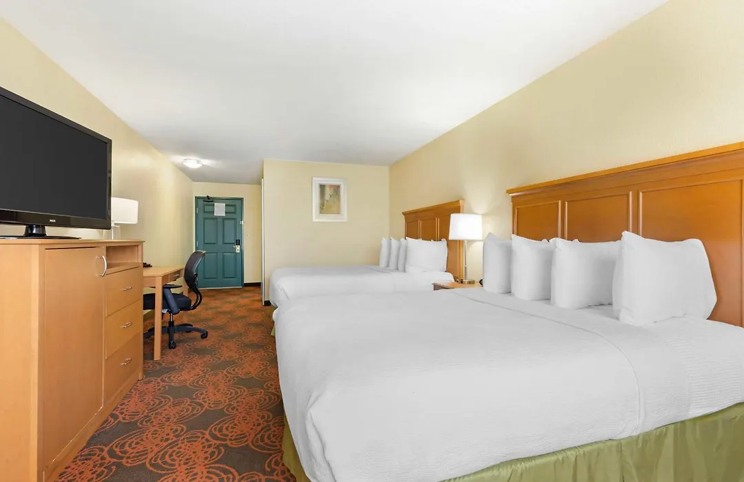 Best Western Plus Waco North-1