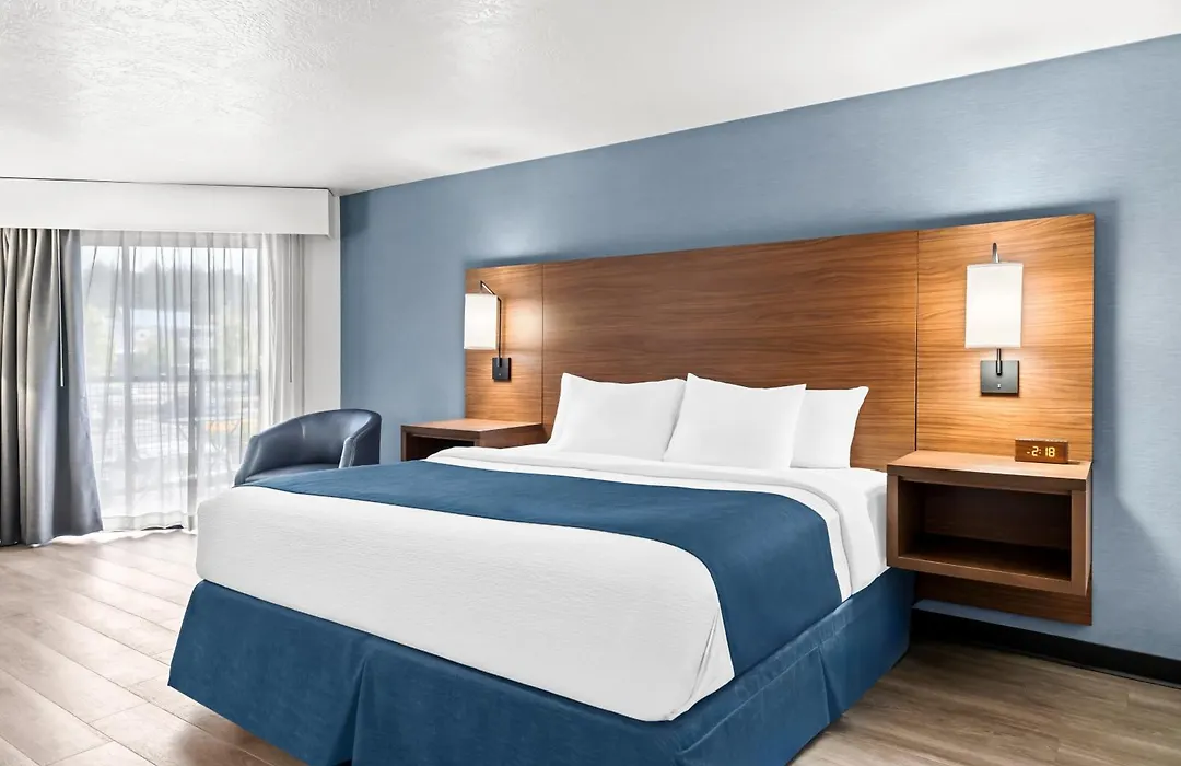 Hayward Inn-1