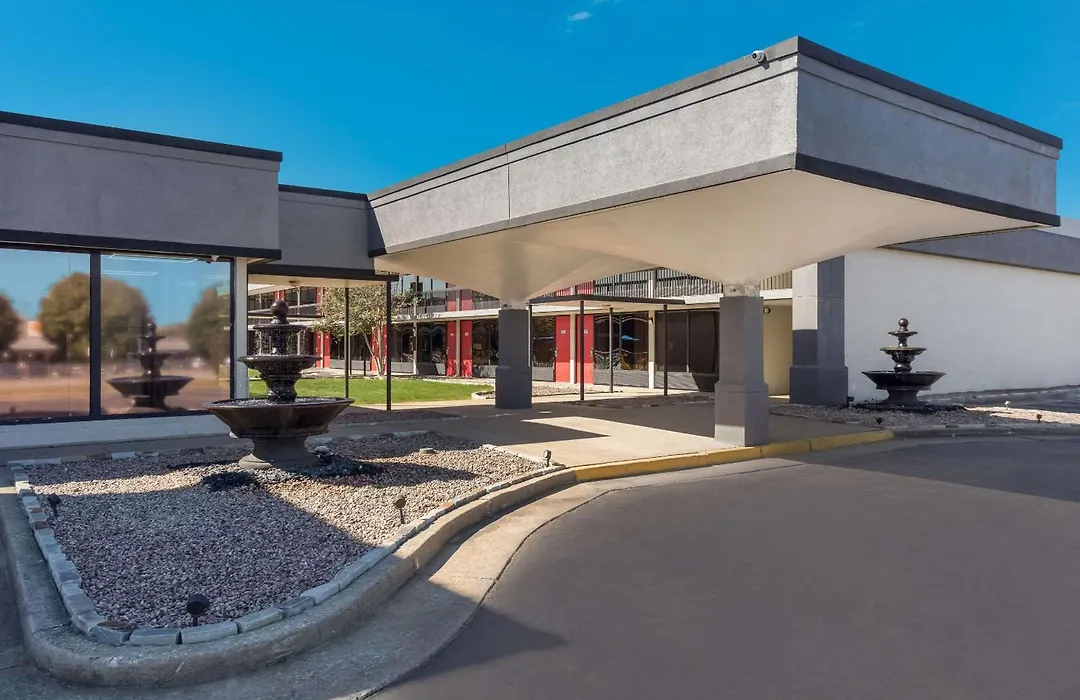 Econo Lodge Cave City-1