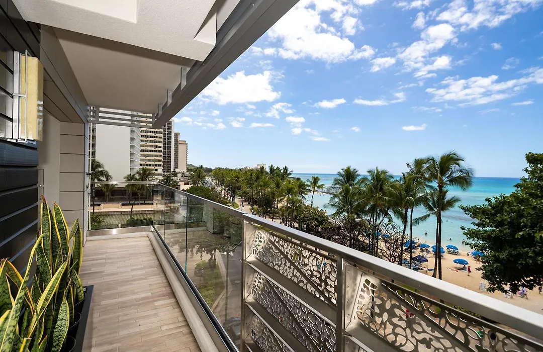 Espacio The Jewel Of Waikiki-1