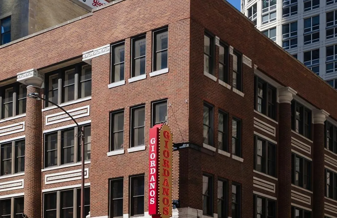 Found Chicago Powered By Sonder-1