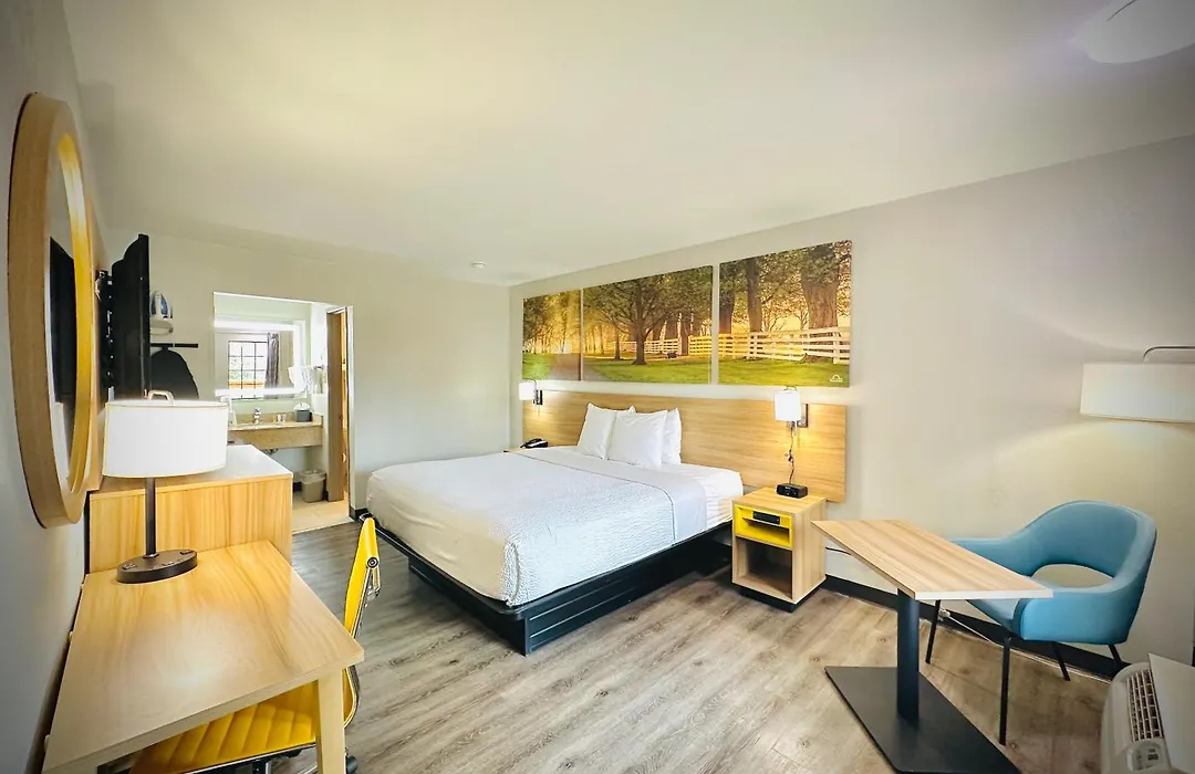 Days Inn Alexandria By Wyndham-1