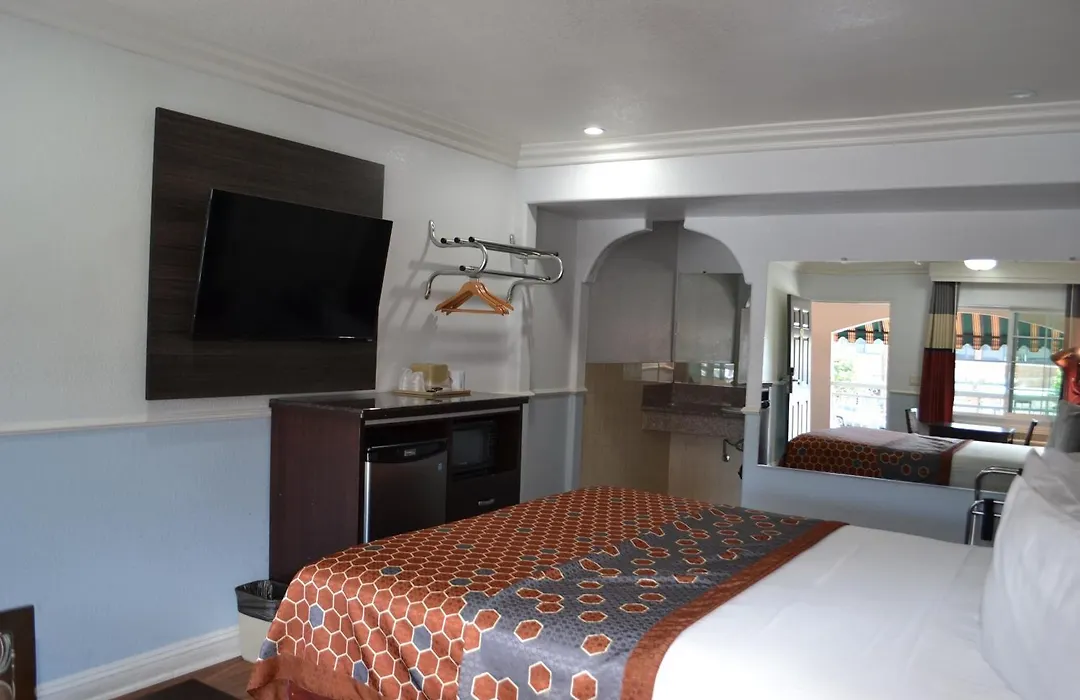 Galaxy Inn-1