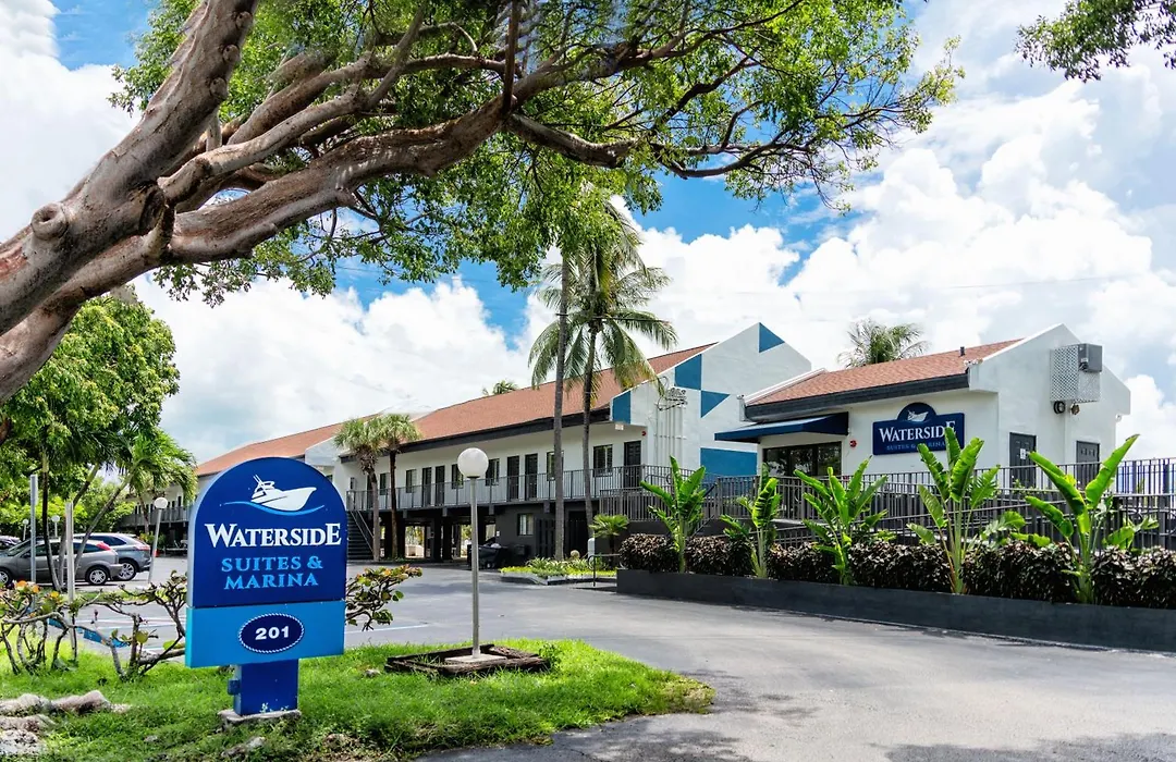 Waterside Suites And Marina-1
