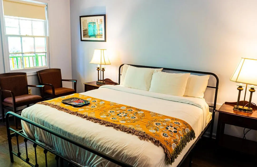 Historic Mardi Gras Inn-1