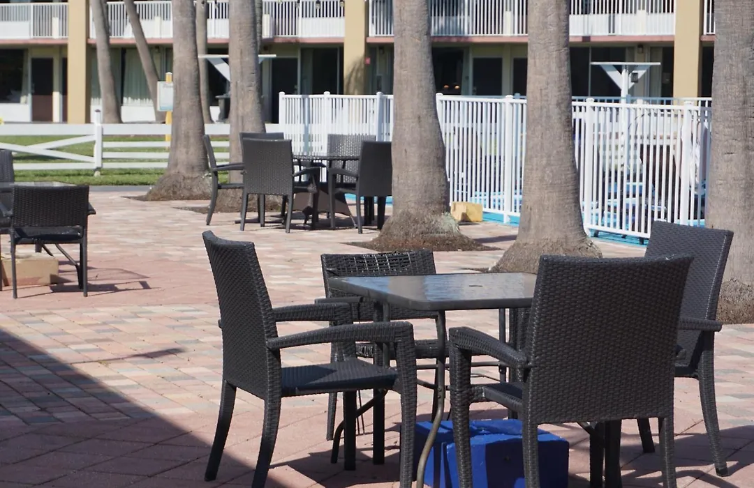 Island Hotel Of Space Coast-1
