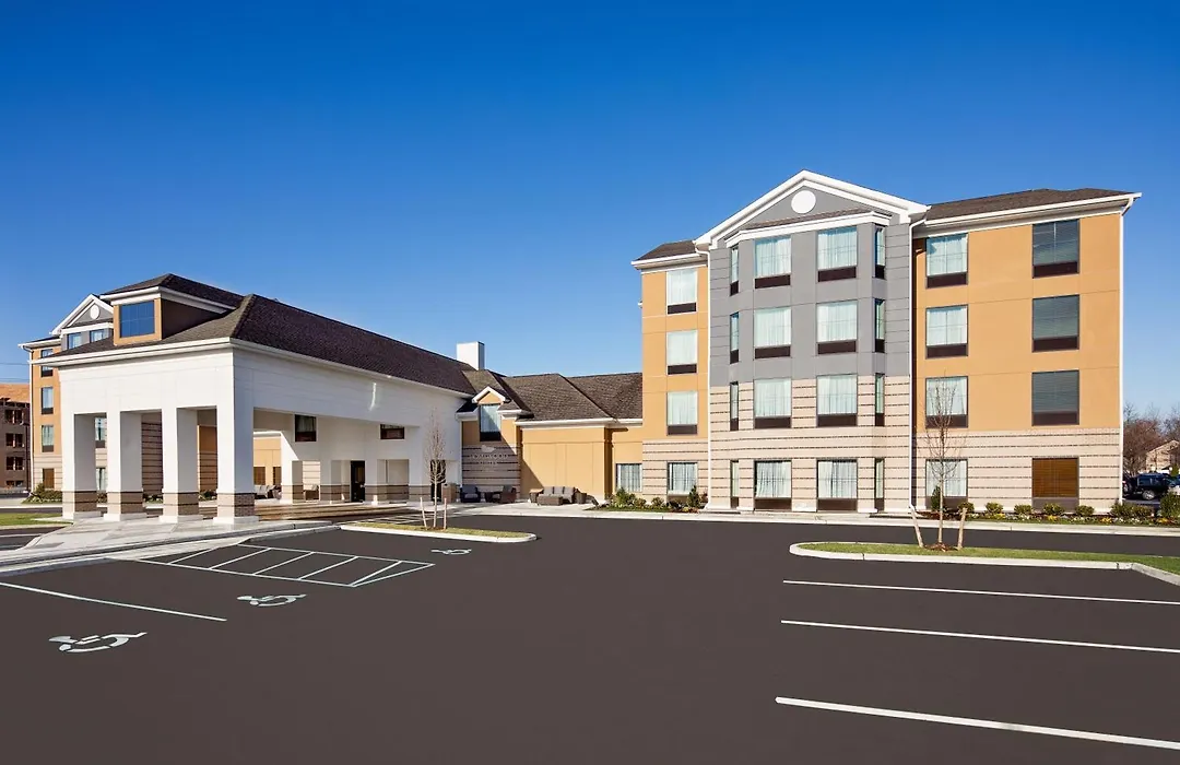 Homewood Suites By Hilton Ronkonkoma-1